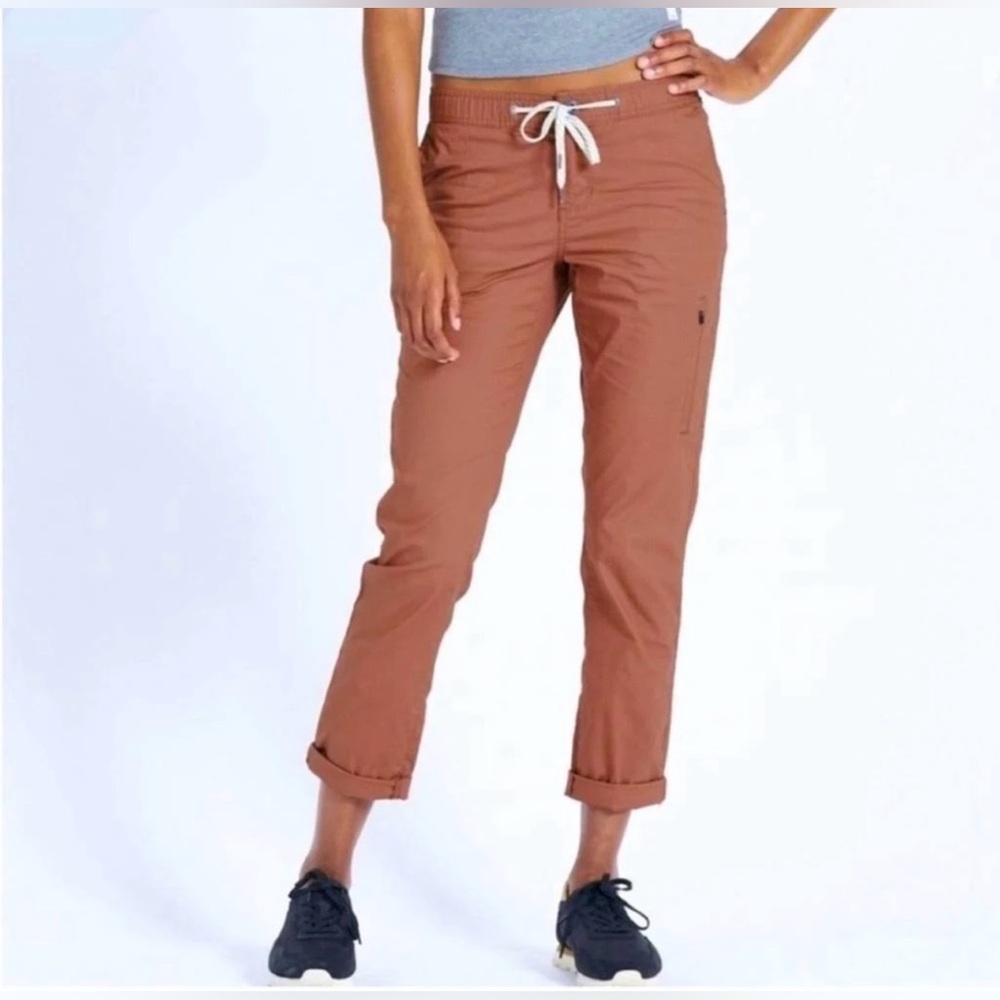 Vuori Taupe/Khaki Womenβs Ripstop Pant, Size M - Picture 2 of 13